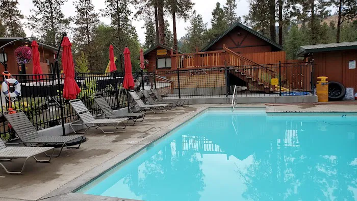 Leavenworth / Pine Village KOA Holiday 1
