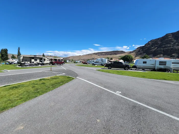 Crescent Bar Campground (Grant PUD Crescent Bar Recreation Area) 1