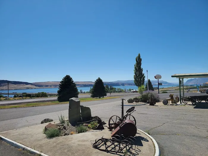 Vantage Riverstone 6