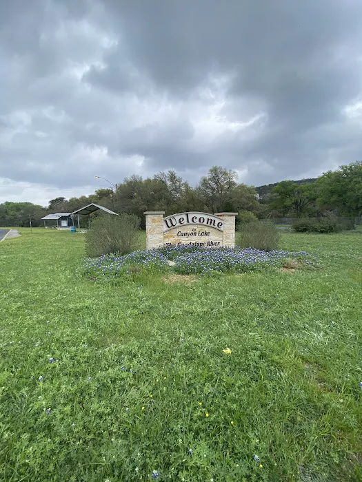 Canyon lake picnic area 1