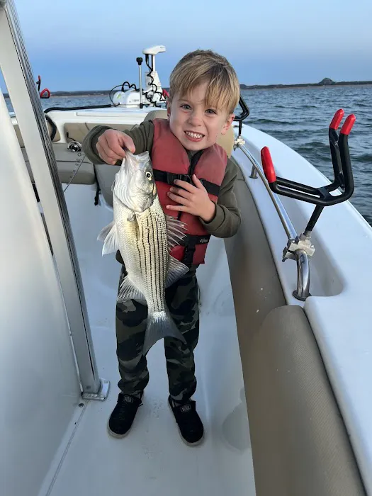 Hook Fish & Company 0