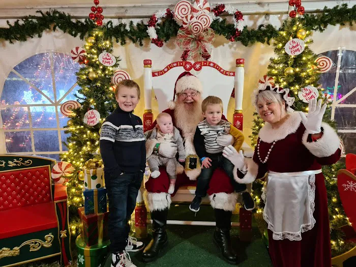 Marble Falls Walkway of Lights Picture 4