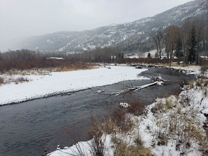 Rocky Mountain Lodge 9
