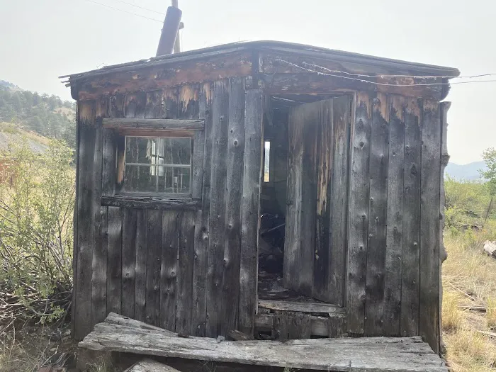 The E.D. Log House Campground 4