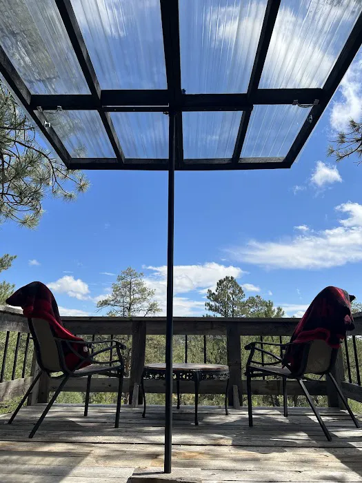 Peaceful Peaks Glamping Picture 8