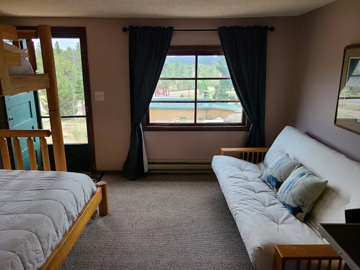Alpine Lodge At Red Feather Lakes 3