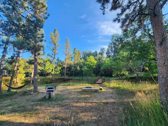 Bear Den Cabins & Camp 8
