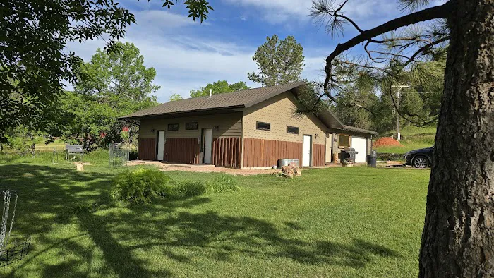 Bear Den Cabins & Camp 9