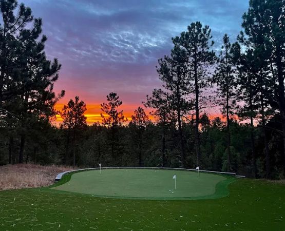 Rushmore Skies Retreat