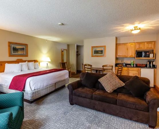 Mount Rushmore KOA Resort at Palmer Gulch Resort