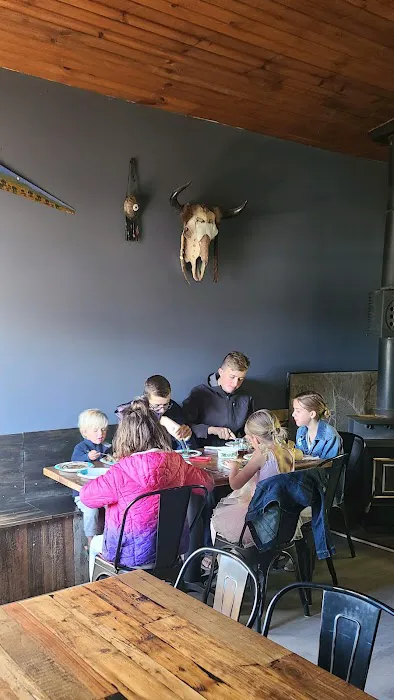 Custer Crossing Campground and Last Stand Cafe 4