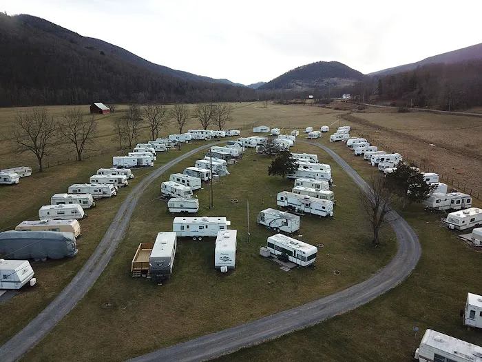 Cave Country Store & Campground 1