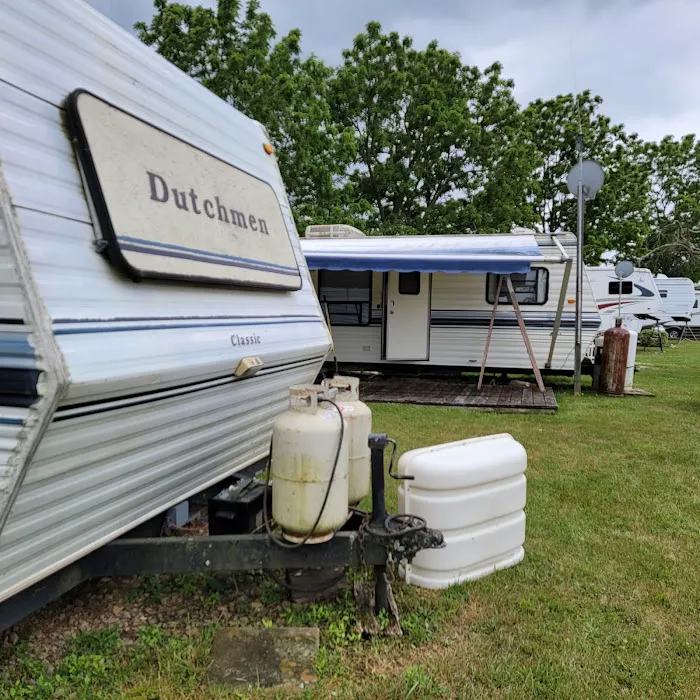 Cave Country Store & Campground 9