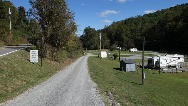 Hefners RV Park & CampgroundHome 4