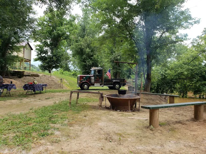 Coonskin Camp 218 9