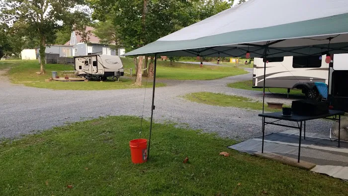 Pipestem Camping at Route 20 Market & Grill (Formerly Pipestem RV Park & Campground) 2