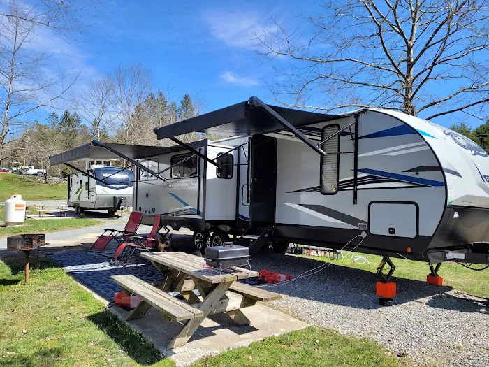 Pipestem Camping at Route 20 Market & Grill (Formerly Pipestem RV Park & Campground) 1