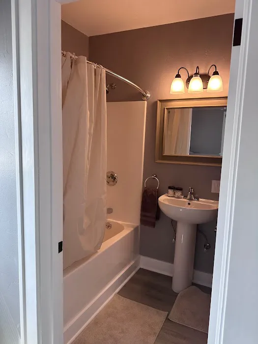 Rock Lane Realty LLC, RV Sites, Fully Furnished Monthly Rentals 2