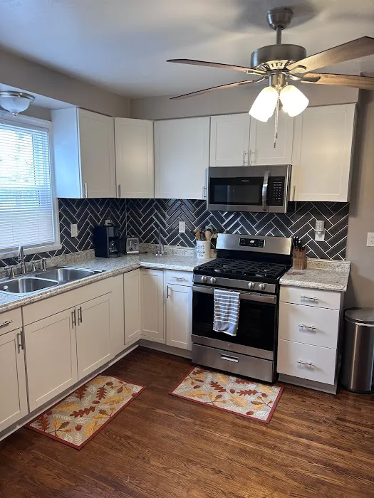 Rock Lane Realty LLC, RV Sites, Fully Furnished Monthly Rentals 6