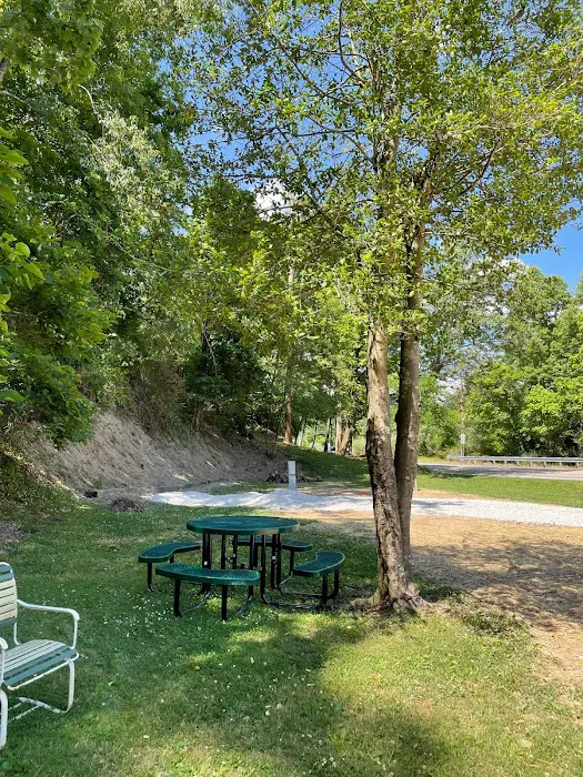 Hilltop Sunrise - Single RV Site with Electric, Water, and Sewer hookups 8