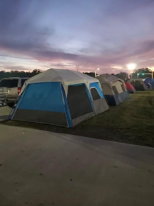 Blowout's Lone Star Campground 1