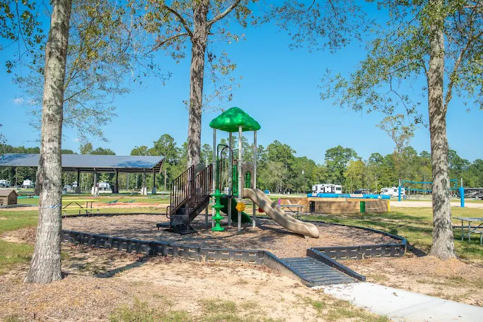 The Retreat RV & Camping Resort 7