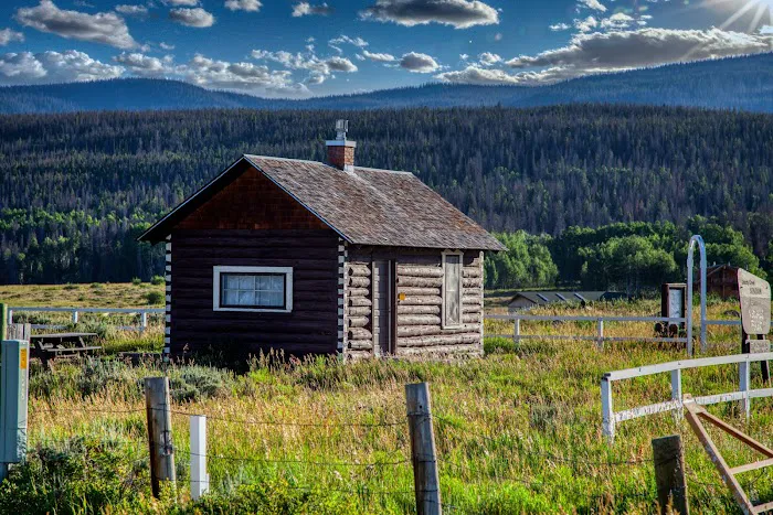 Grizzly Creek Guard Station 2
