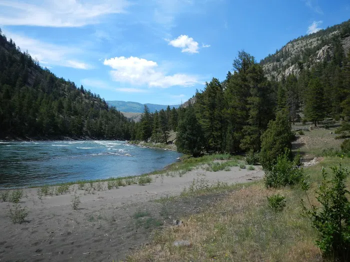 Yellowstone River Trail 6