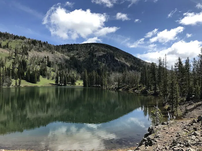 Shelf Lake WE7 2