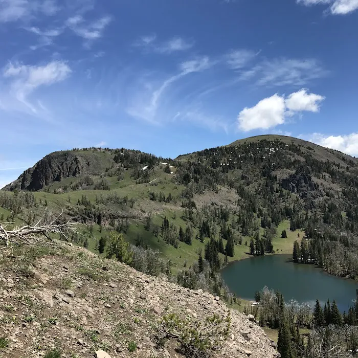 Shelf Lake WE7 3