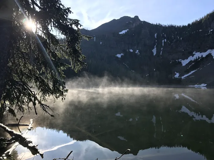 Crescent Lake WE6 0