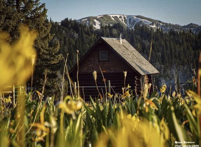 WINDY PASS CABIN 0