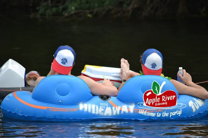 Apple River Hideaway 9