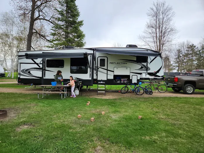 Pete's Retreat Family Campground 0