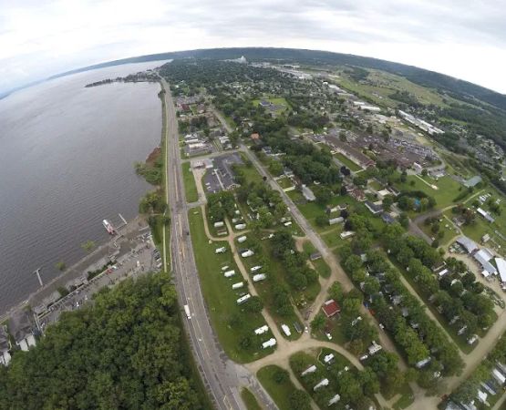 Lake Pepin Campgrounds & Trailer