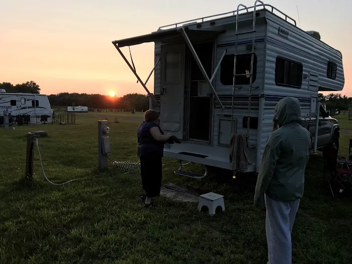 Dongola Campground 2