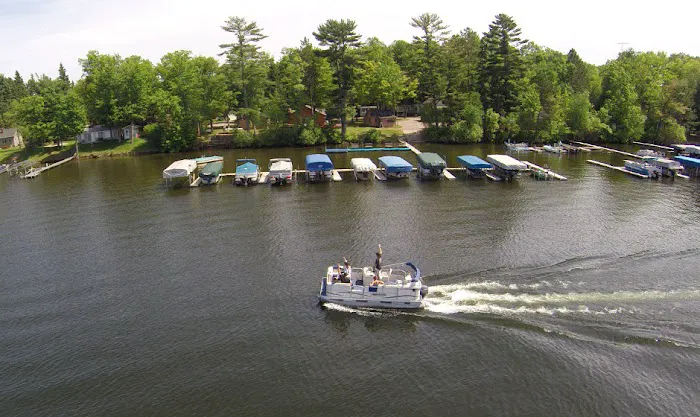 Water's Edge Resort On Farm Island Lake 6