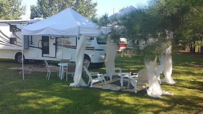 The River's Edge Campground 0
