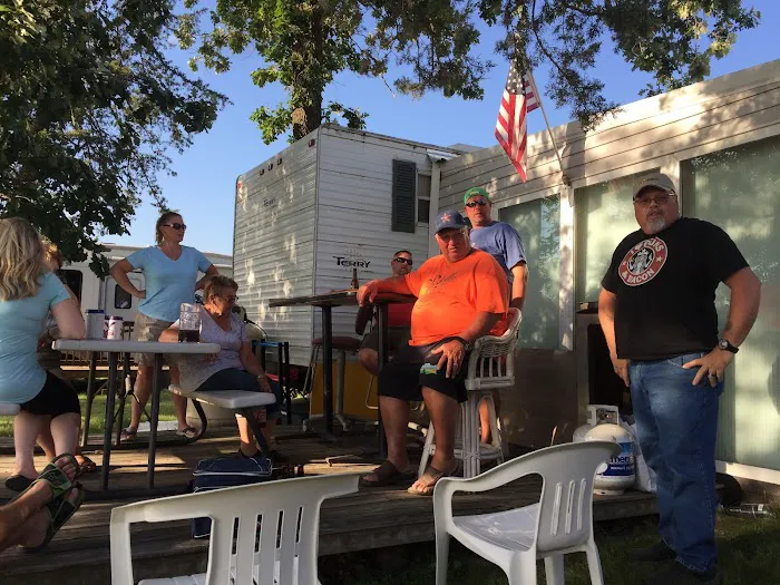 Saukinac Campground Bar & Grill 4