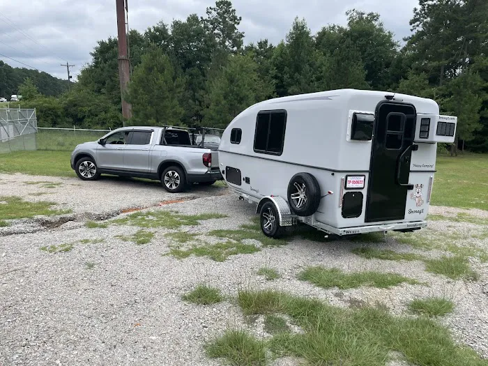 Snoozy II Campers 6