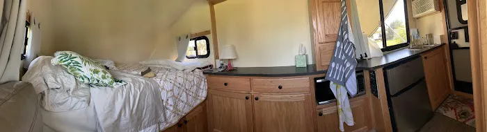 Snoozy II Campers 9