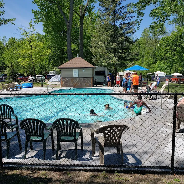 Niagara's Lazy Lakes Camping Resort 9