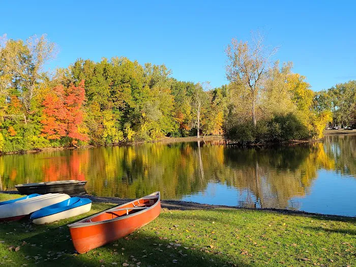 Niagara's Lazy Lakes Camping Resort 4