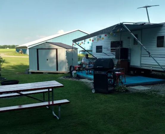 Piney Woods Campsites