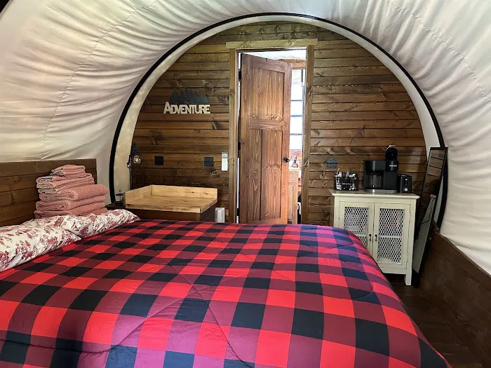Bison Trace Luxury Camping 0