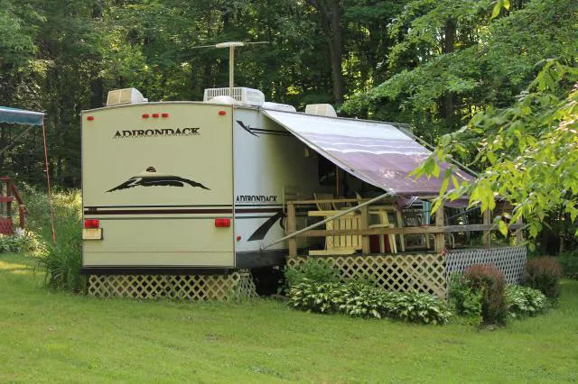 Country Corner RV Park (Seasonal Campsites) 1