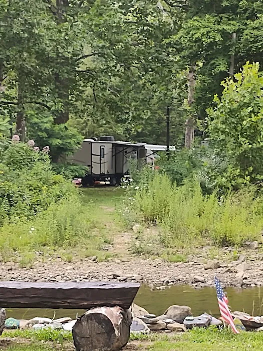 Marlowe's Scenic River Campground 9