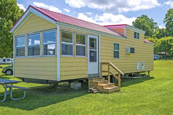 Virginia’s Beach Lakefront Cottages & Camping 4