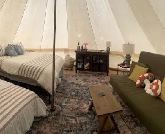 Grateful Glamp