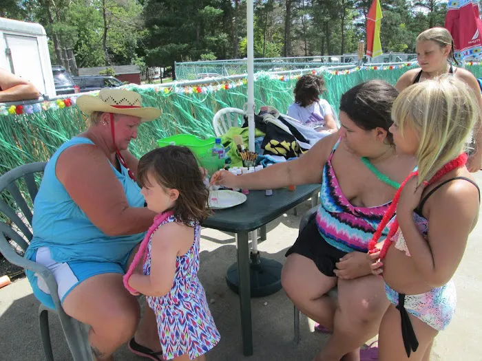 Jeffco Lakes Resort 8